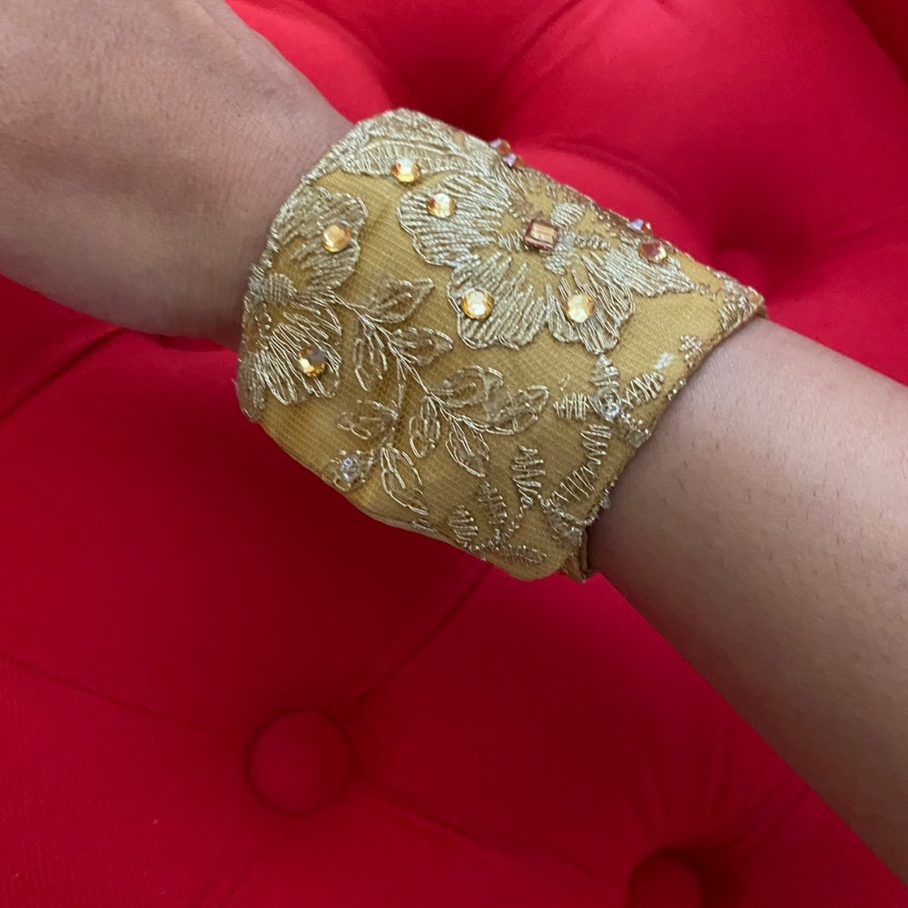 Glam bracelets wrap